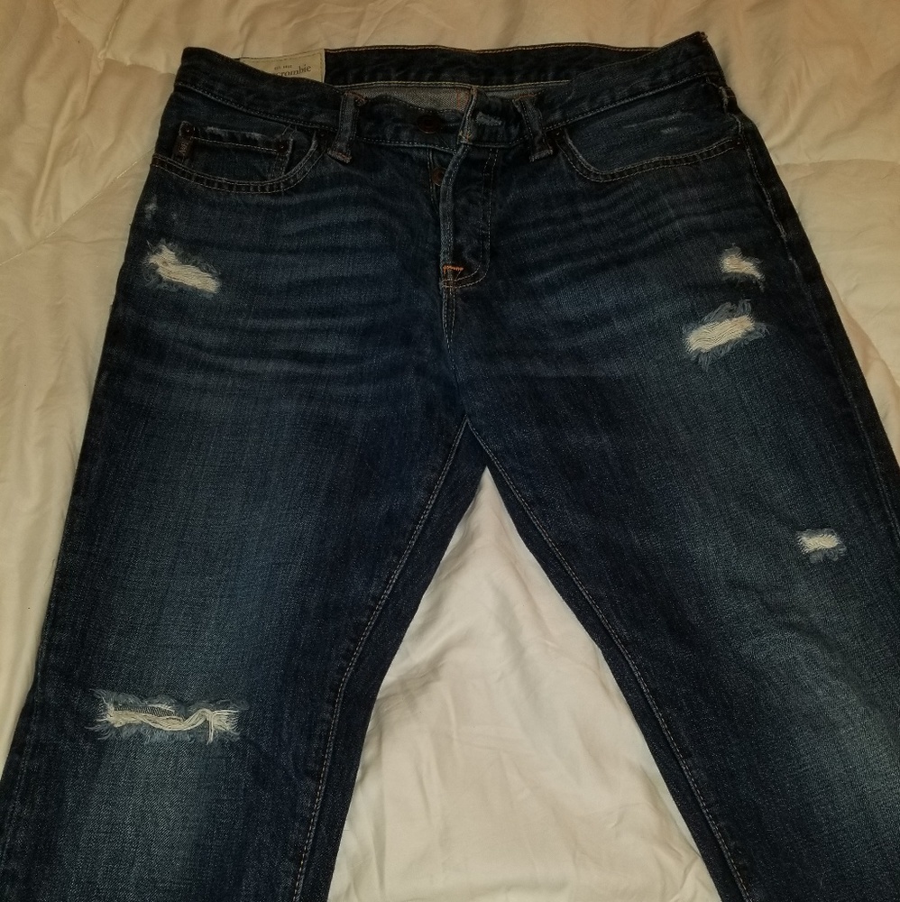 Distressed Men's Abercrombie Jean's Slim Straight